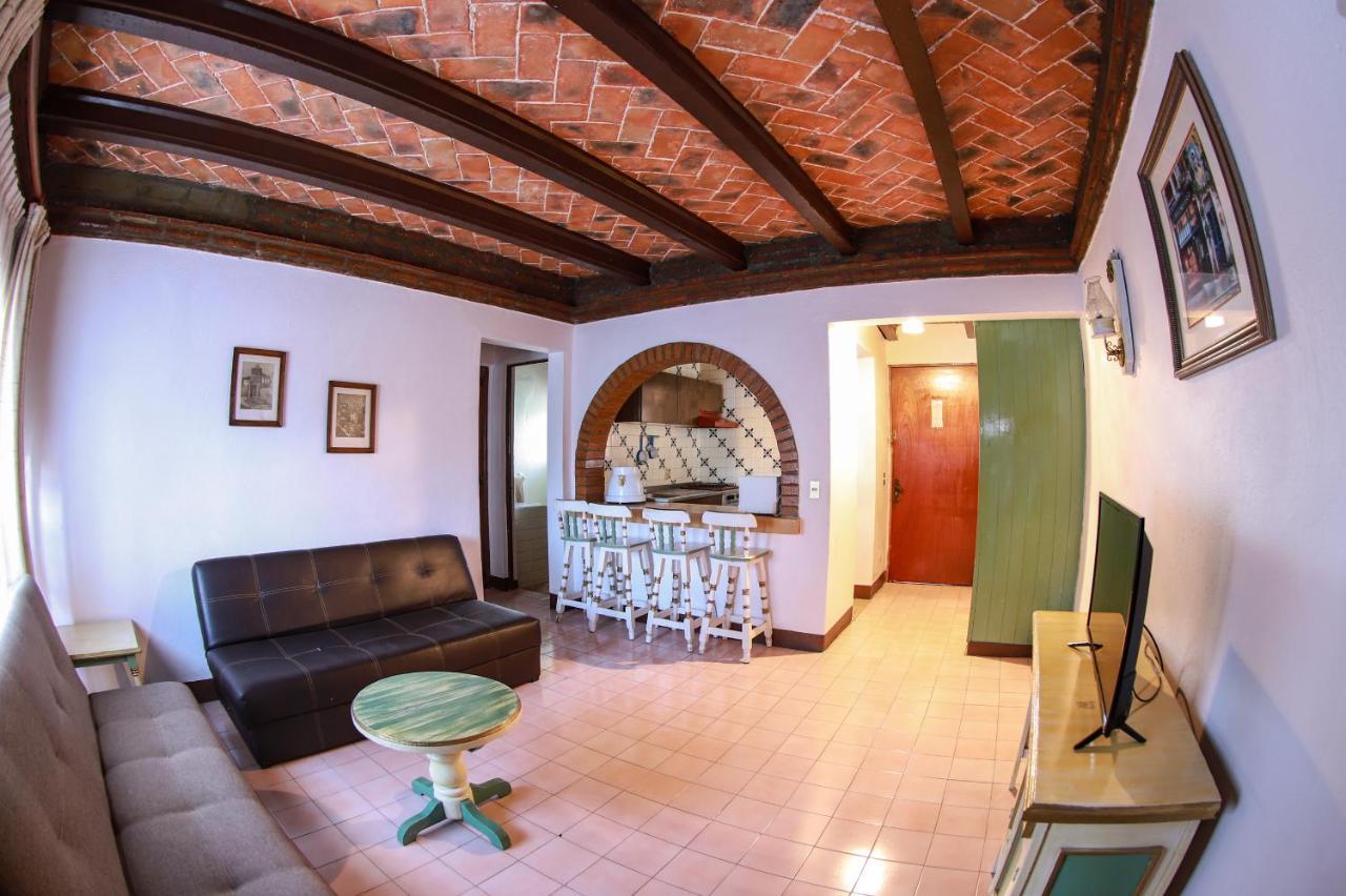 De La Plata Hotel