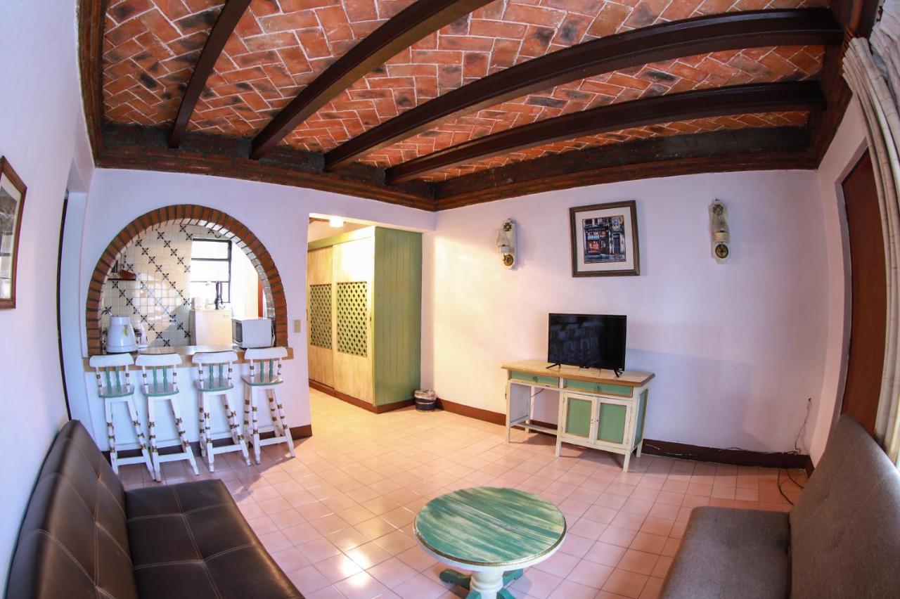 Hotel De La Plata 4*